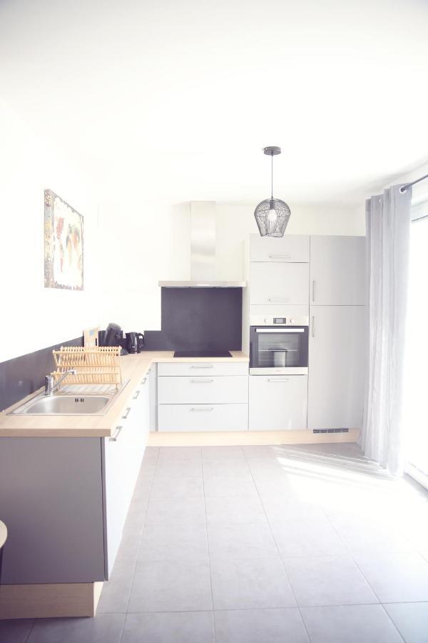 Maison Neuve A 350M De La Plage La Casa Sovaina Cleder Exterior photo